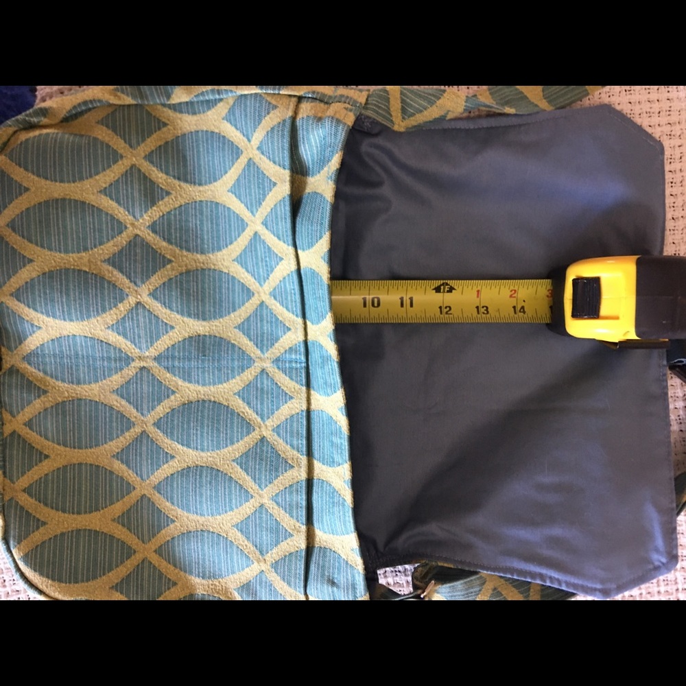 Patterned Messenger Bag - Picture 7 of 8